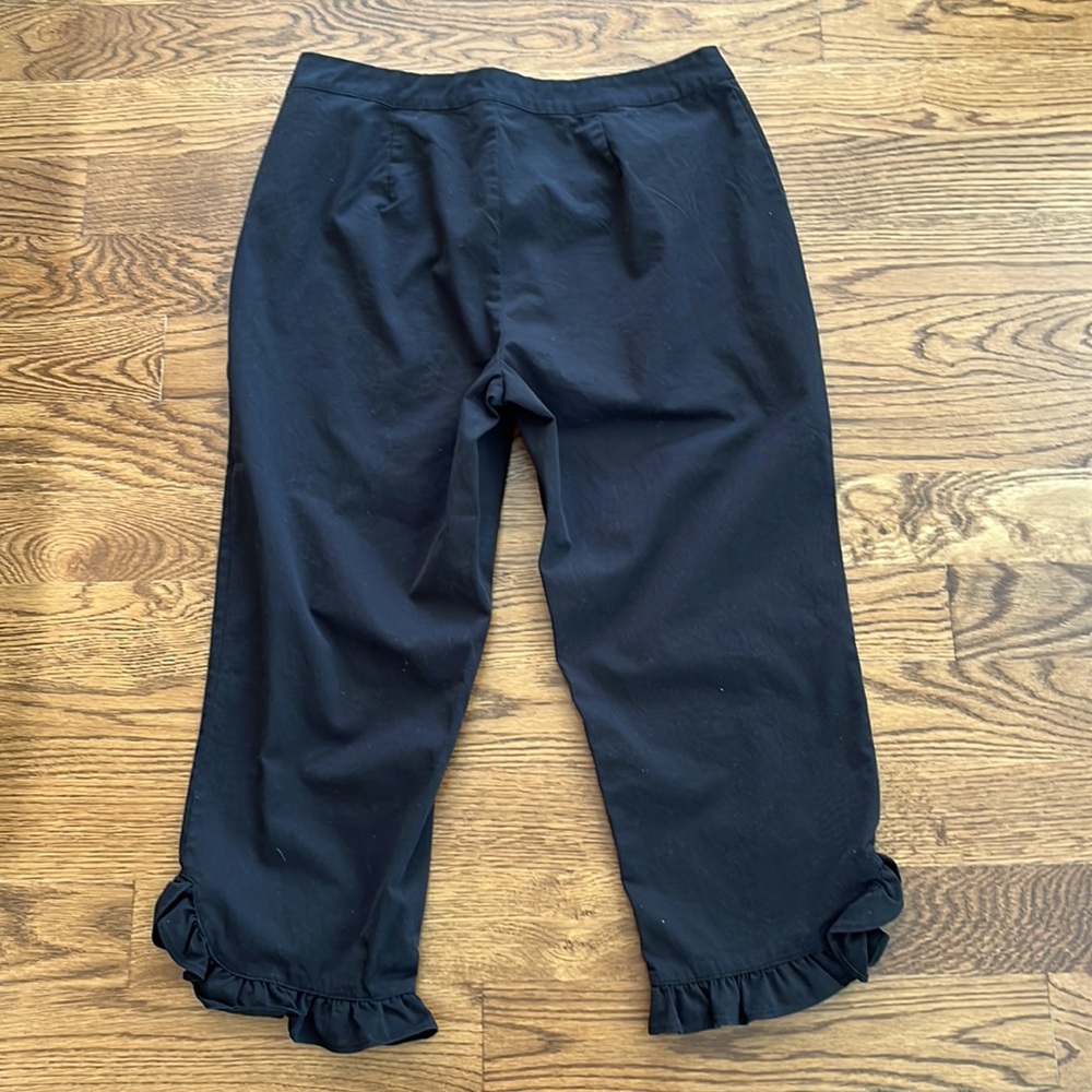 Kim Rogers black capris - Picture 3 of 3